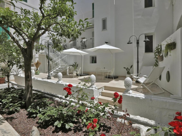 CSA - Corte Sant'Angelo | Suite Monopoli Bari. Aparthotel con encanto en Bari. Habitación con cocina. Hoteles para familias. Mejores hoteles en el centro de Monopoli. 