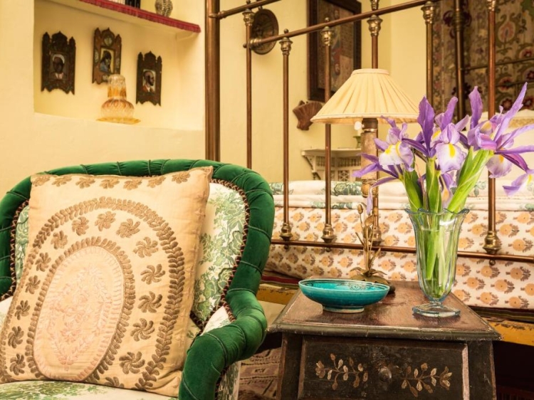 Mejores hoteles en Tánger, Marruecos. Hotel Aux 3 Portes. Auténtico y con encanto. Habitación con vistas al mar. Hotel boutique con piscina. Vacaciones en familia. Dónde alojarse en Tánger. 