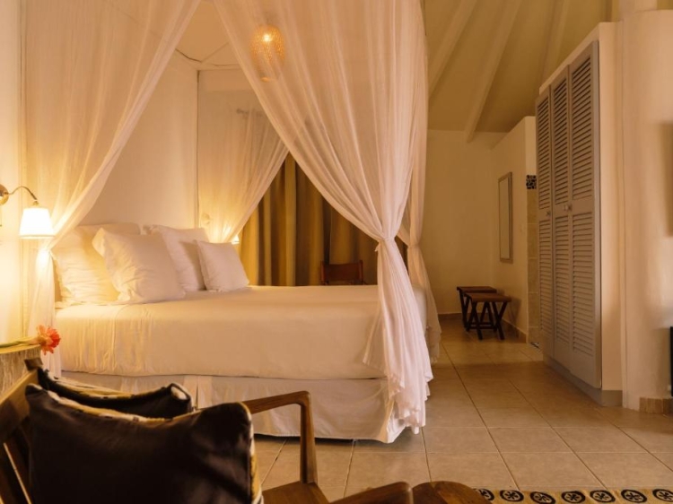  preciosos bungalows de madera en Soa Tome e Pricipe Bom Bom hotel