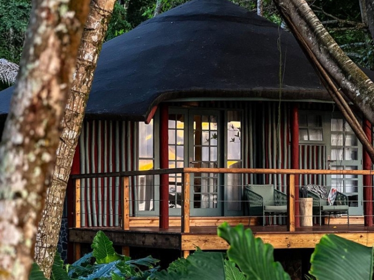  preciosos bungalows de madera en Soa Tome e Pricipe Bom Bom hotel