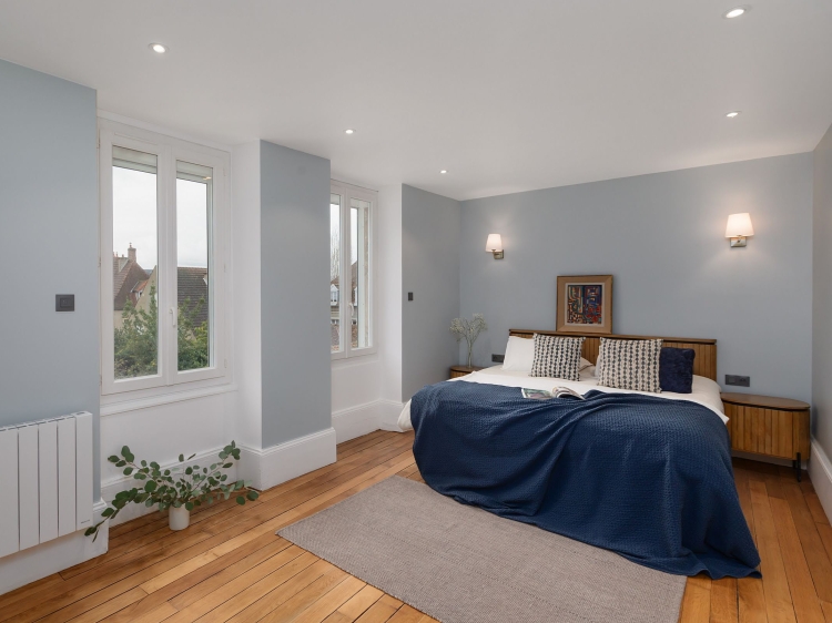 Maison Luisa Autun: apartamento turístico con encanto en edificio histórico de Borgoña, ideal para estancias familiares o escapadas en pareja.