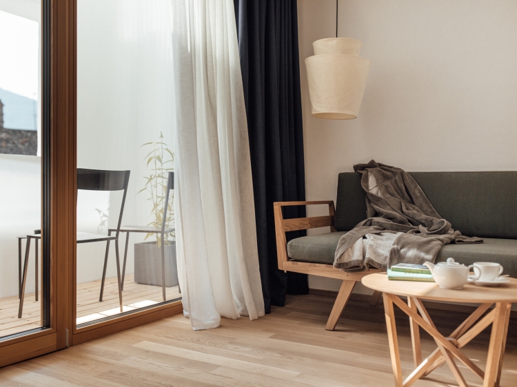 posada histórica Habitaciones con balcón Haus am Turm hotel en Bolzano