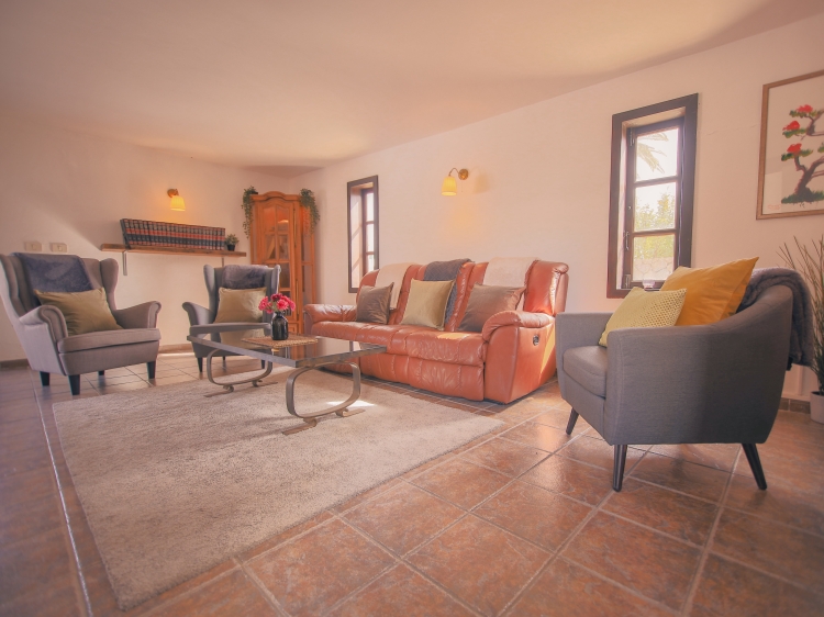 Living room 2