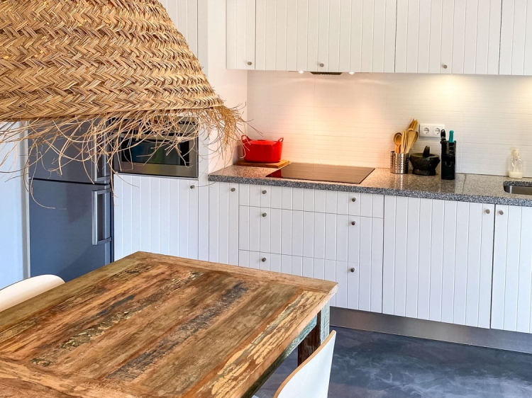 Auténtico refugio algarvío en finca privada, casa de alquiler completo con piscina compartida com dos habitaciones en Ferragudo alagrve