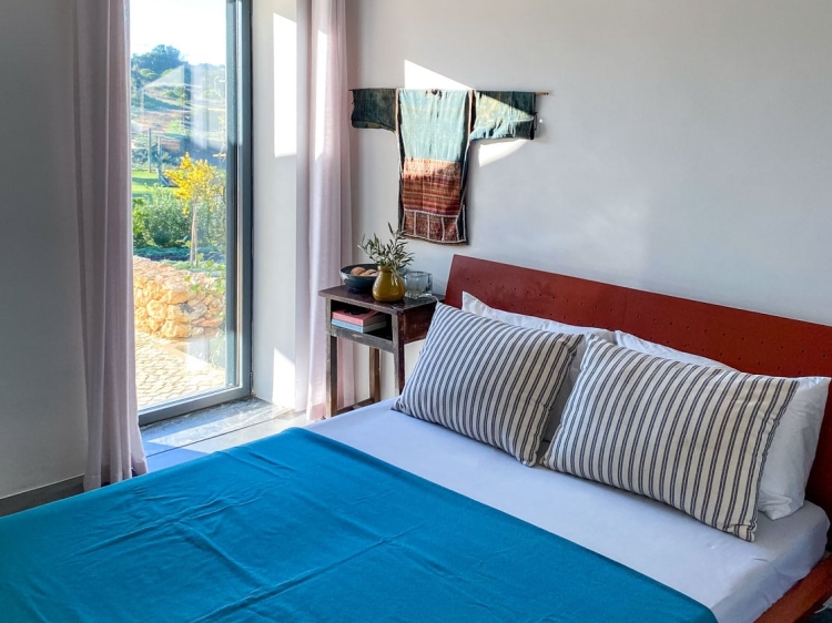 Auténtico refugio algarvío en finca privada, casa de alquiler completo con piscina compartida com dos habitaciones en Ferragudo alagrve