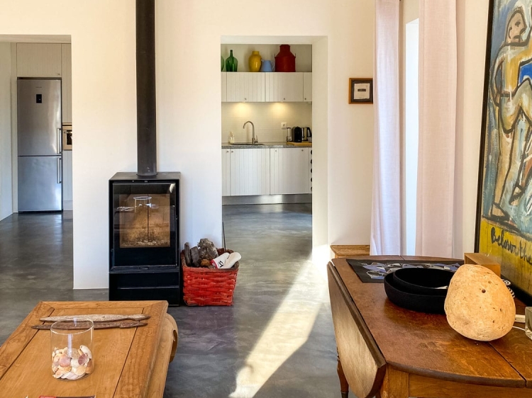 Auténtico refugio algarvío en finca privada, casa de alquiler completo con piscina compartida com dos habitaciones en Ferragudo alagrve