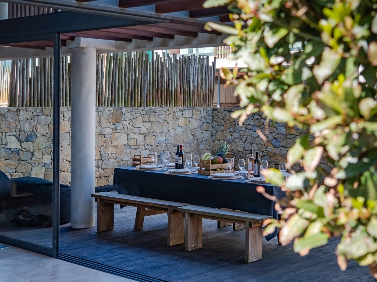  Encantadora Pink House Santa Cruz Secretplaces in Portugal 