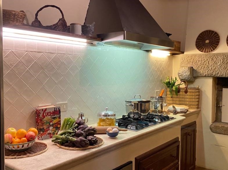 gran cocina en villa Tregoline