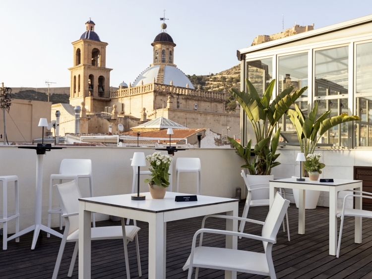 Hospes Amerigo Terrasa Elegante Hotel de Lujo en Alicante