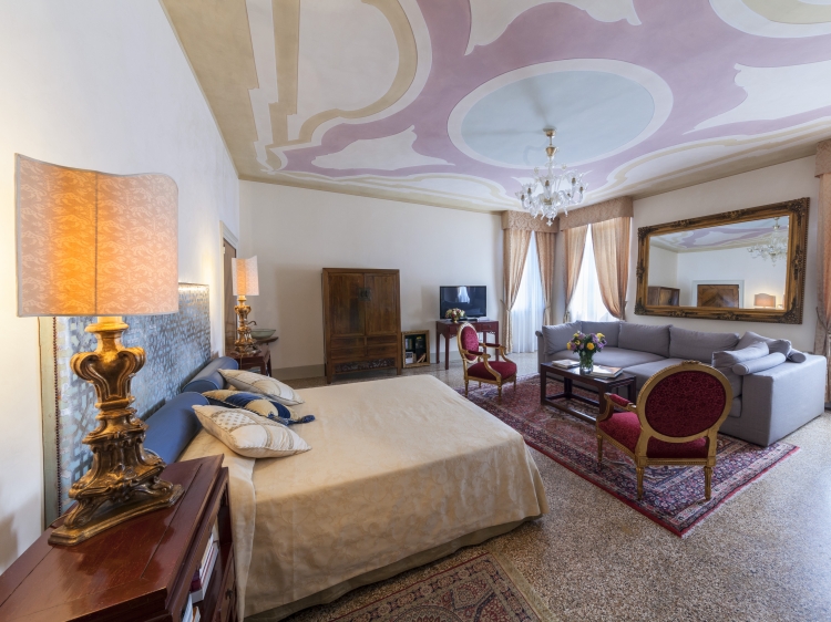 Hotel con Encanto Vista Canal Palazzo Foscolo - Casa de Uscoli Romantico edificio historico Venecia