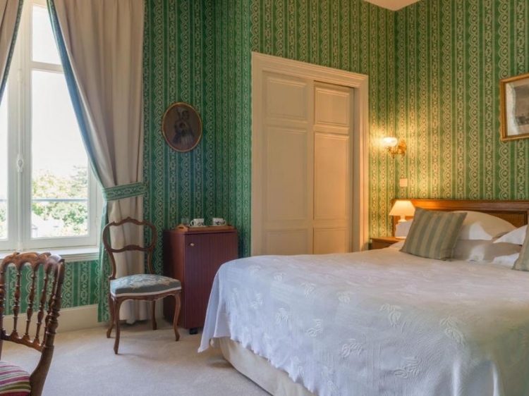 The Hotel Chateau de Verrieres saumur B&B con encanto en valle de loire Spa Saumur
