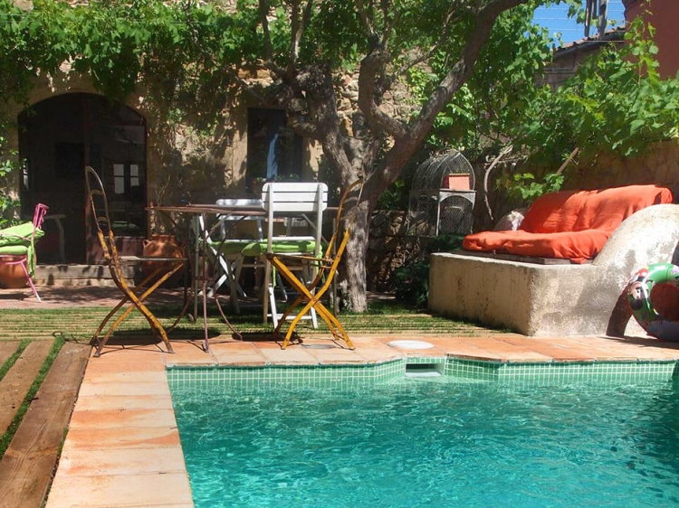 Casa Migdia Casa costa brava España para alquilar con encanto bed & breakfast 