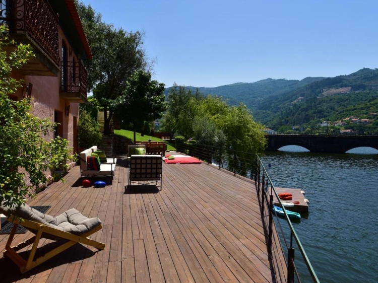 Casas de Pousadouro aparthotel en douro vale
