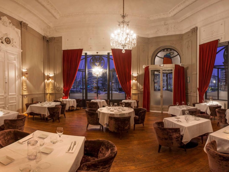 Le Grand Hotel Sète Francia Boutique de diseño con encanto de lujo