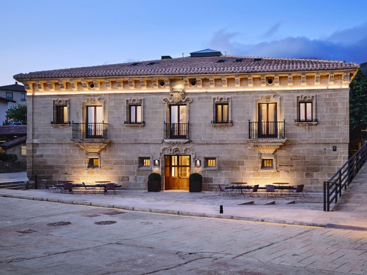 Palacio de Samaniego boutique hotel alava Basque Country 