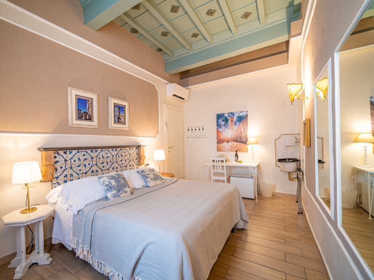SUITE DORADA