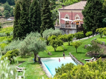 Monaci delle Terre Nere - Hotel & Self-Catering in Zafferana Etnea, Sicilia