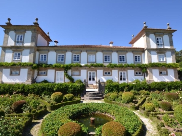 Paço de Calheiros - Hotel & Self-Catering in Ponte de Lima, Douro & Norte Portugal