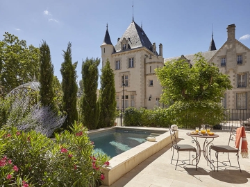 Chateau Les Carrasses - Hotel Castillo in Quarante, Occitania