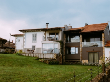 el gran sueño b&b - B&B o Apartamentos in Pintueles, Asturias