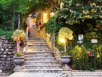 Anerada Inn - B&B & Apartamentos in Megalo Chorio, Grecia Central