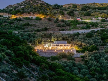 ELaiolithos Luxury Retreat in Naxos - Hotel & Self-Catering in Moni, Cícladas