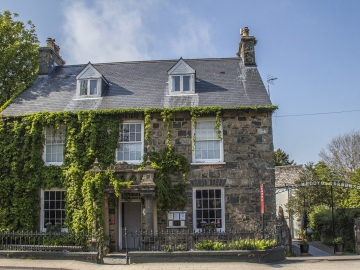 Llys Meddyg Hotel - Hotel Rural in Newport (Trefdraeth), Gales