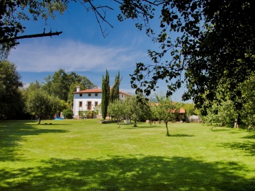 La Casona de San Pantaleón de Aras - Spa Hotel in San Pantaleón de Aras, Cantabria