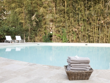 La Bâtisse en Blanc - B&B & Apartamentos in Vallauris, Provenza y Costa Azul