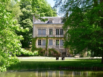 Manoir de Plaisance - Hotel Castillo in Benon, Aquitania