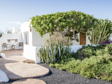 Casa Dominique - B&B in Caleta de Famara, Islas Canarias