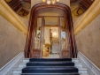 El Palauet Living Barcelona Boutique con encanto entrada puerta
