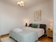 Escapada Master Deco Apartment Graca Lisboa Portugal cama confortable 