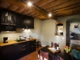 Costalmandorlo:  Cocina Caprifoglio