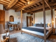 dormitorio casa rural con encanto Borgo Castello Panicaglia Italia Secretplaces