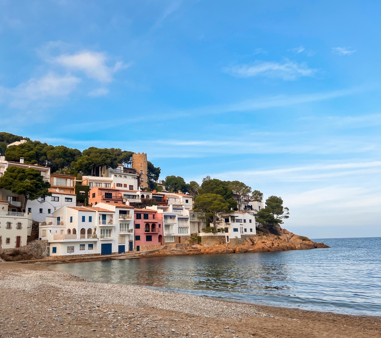 Pequeños hoteles con encanto en Begur, hoteles de lujo y apartamentos de playa