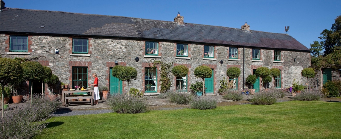 Georgian Stable Yard House
