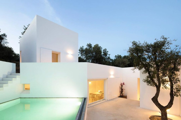 Casa LUUM, Agostos, Algarve